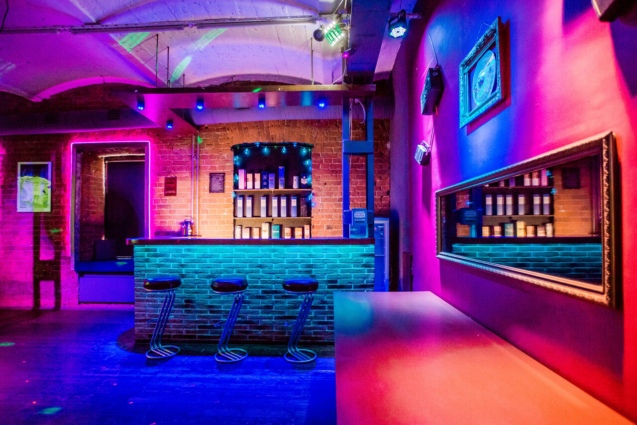 Арендовать Fashionable club loft in the very center of Moscow