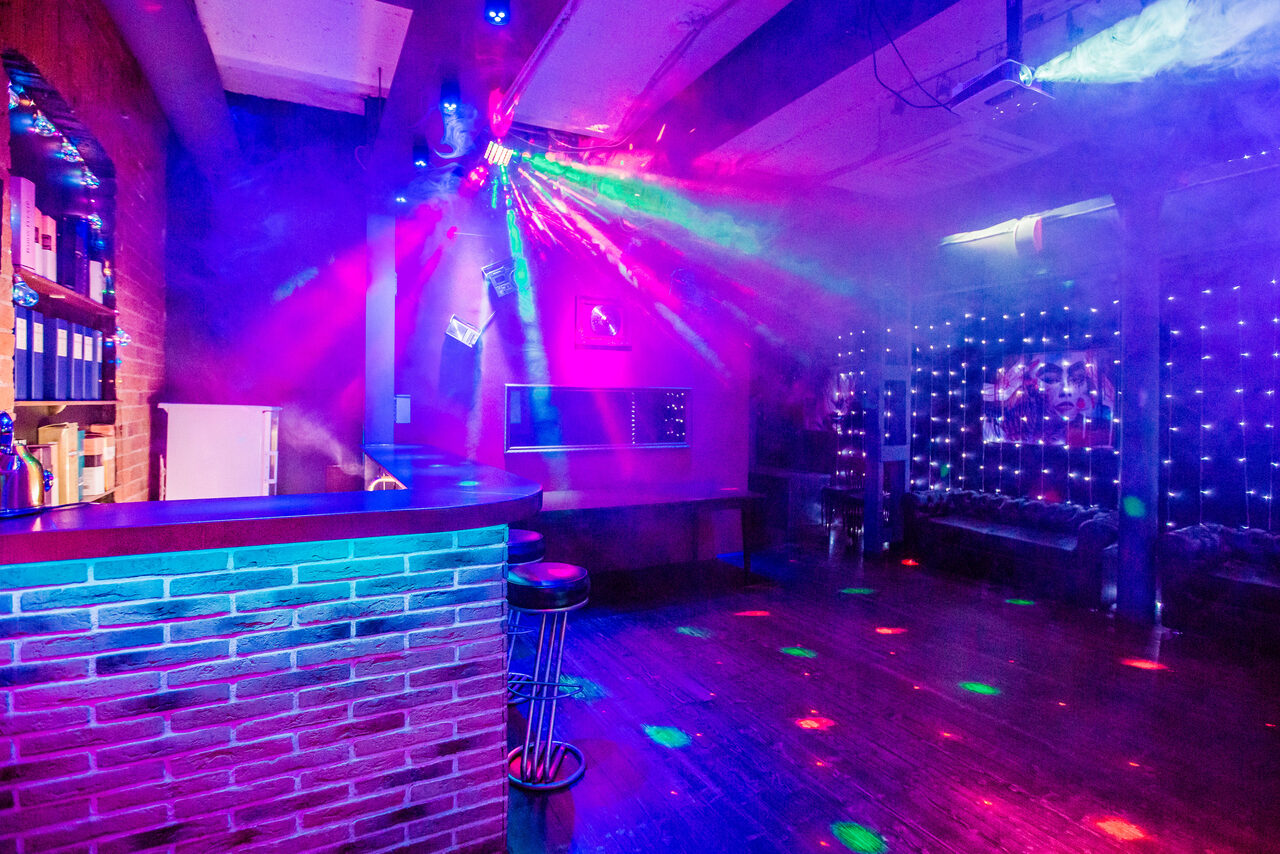 Арендовать Fashionable club loft in the very center of Moscow