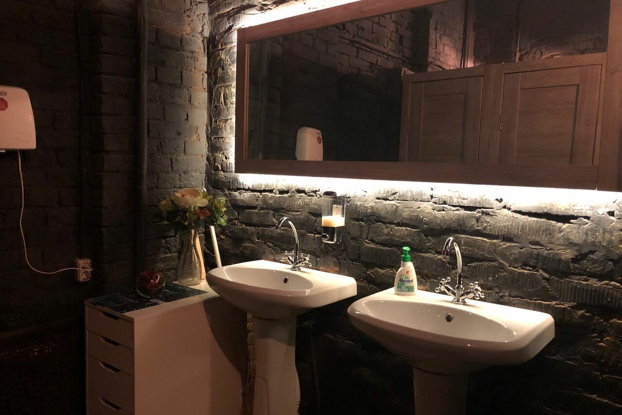 Арендовать Fashionable club loft in the very center of Moscow