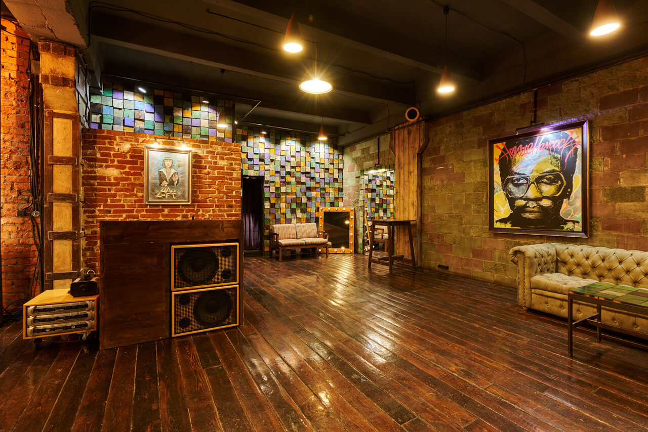 Арендовать Стильный лофт с верандой