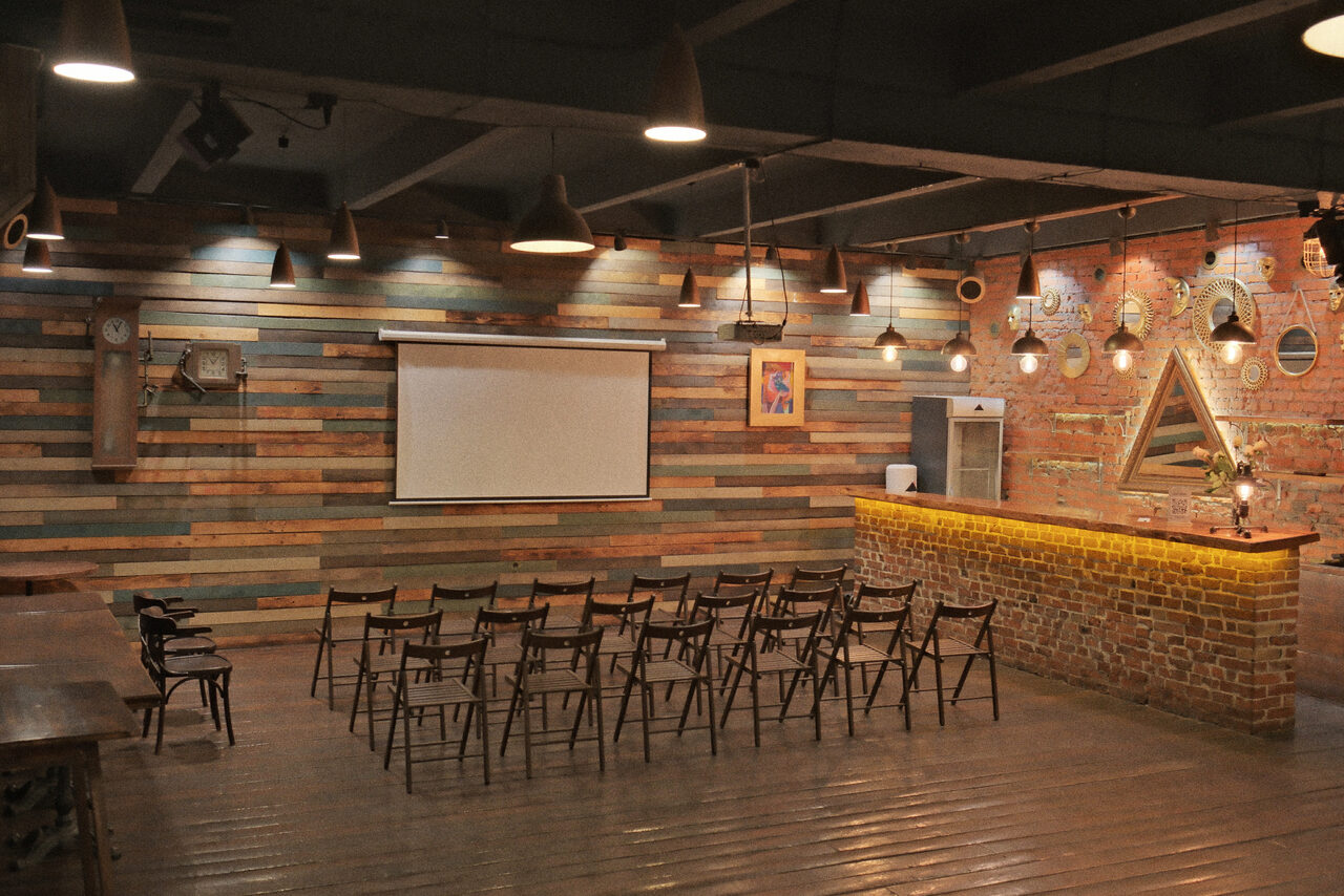 Арендовать Стильный лофт с верандой