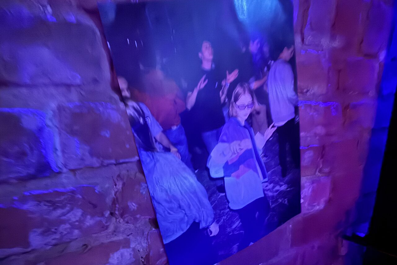 Арендовать Лофт ИЗНАНКА. Зал ЛИХИЕ 90-е