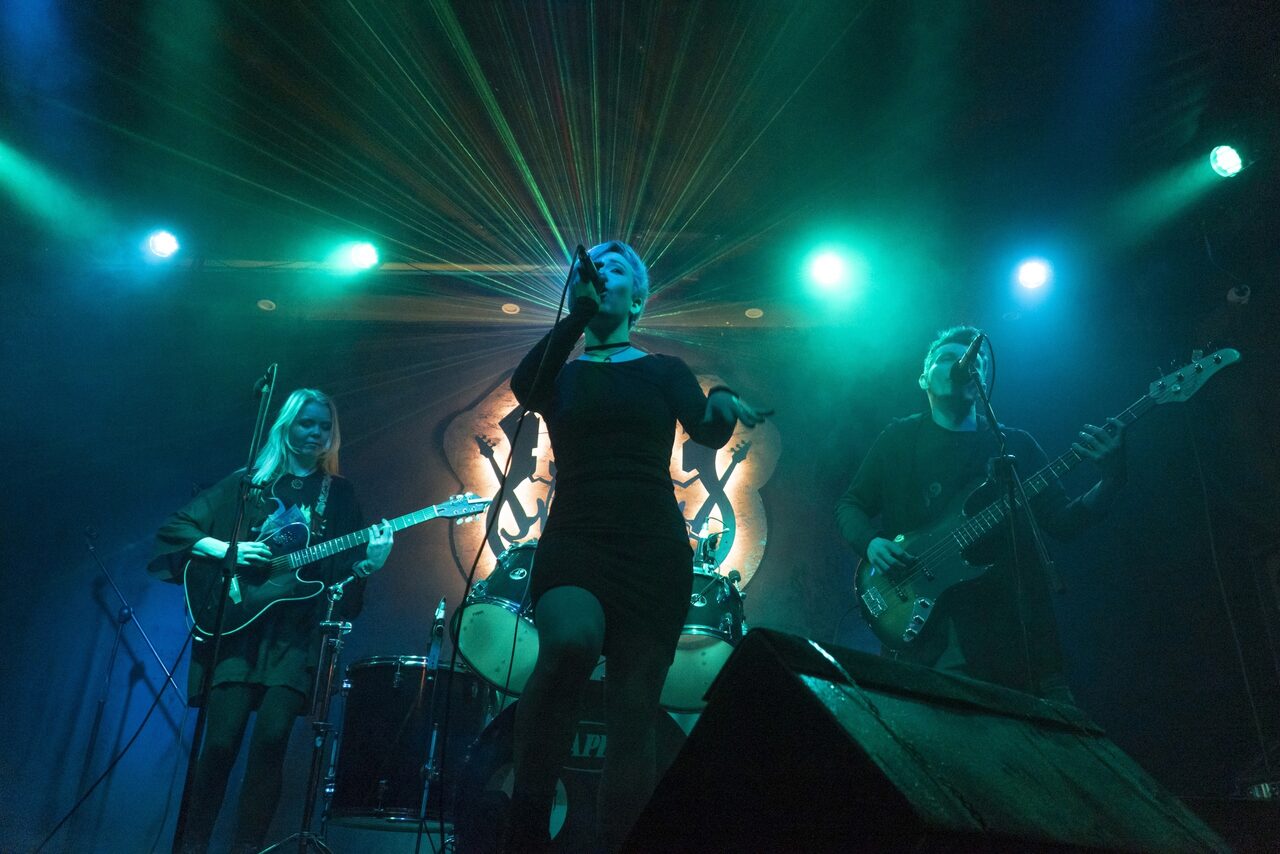 Арендовать Pulse Club(Клуб Пульс). Концертная площадка с оборудованием