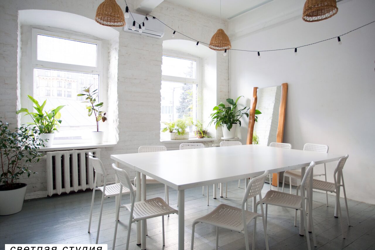 Арендовать  Креативный дом От ума. Светлая студия