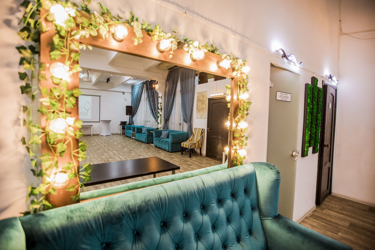 Арендовать Only You. Белый лофт с верандой