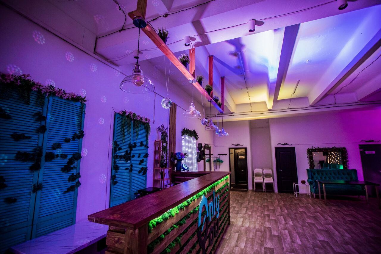 Арендовать Only You. Белый лофт с верандой