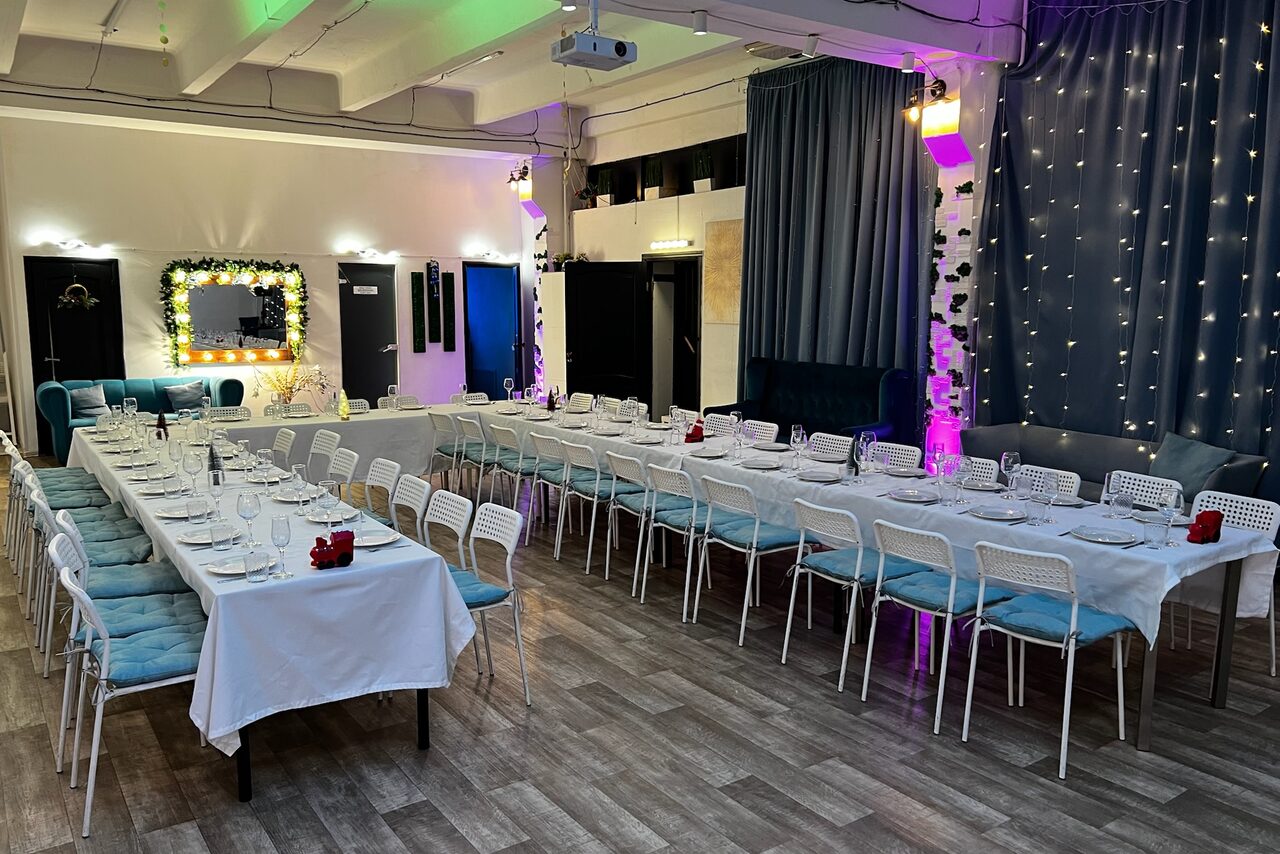 Арендовать Only You. Белый лофт с верандой