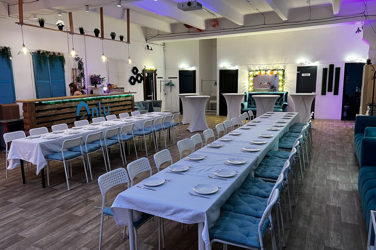 Арендовать Only You. Белый лофт с верандой