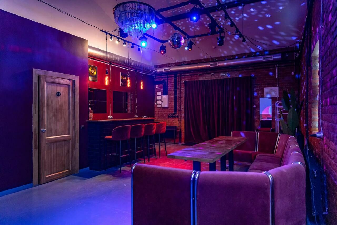 Арендовать Стильный лофт для вечеринок и корпоративов