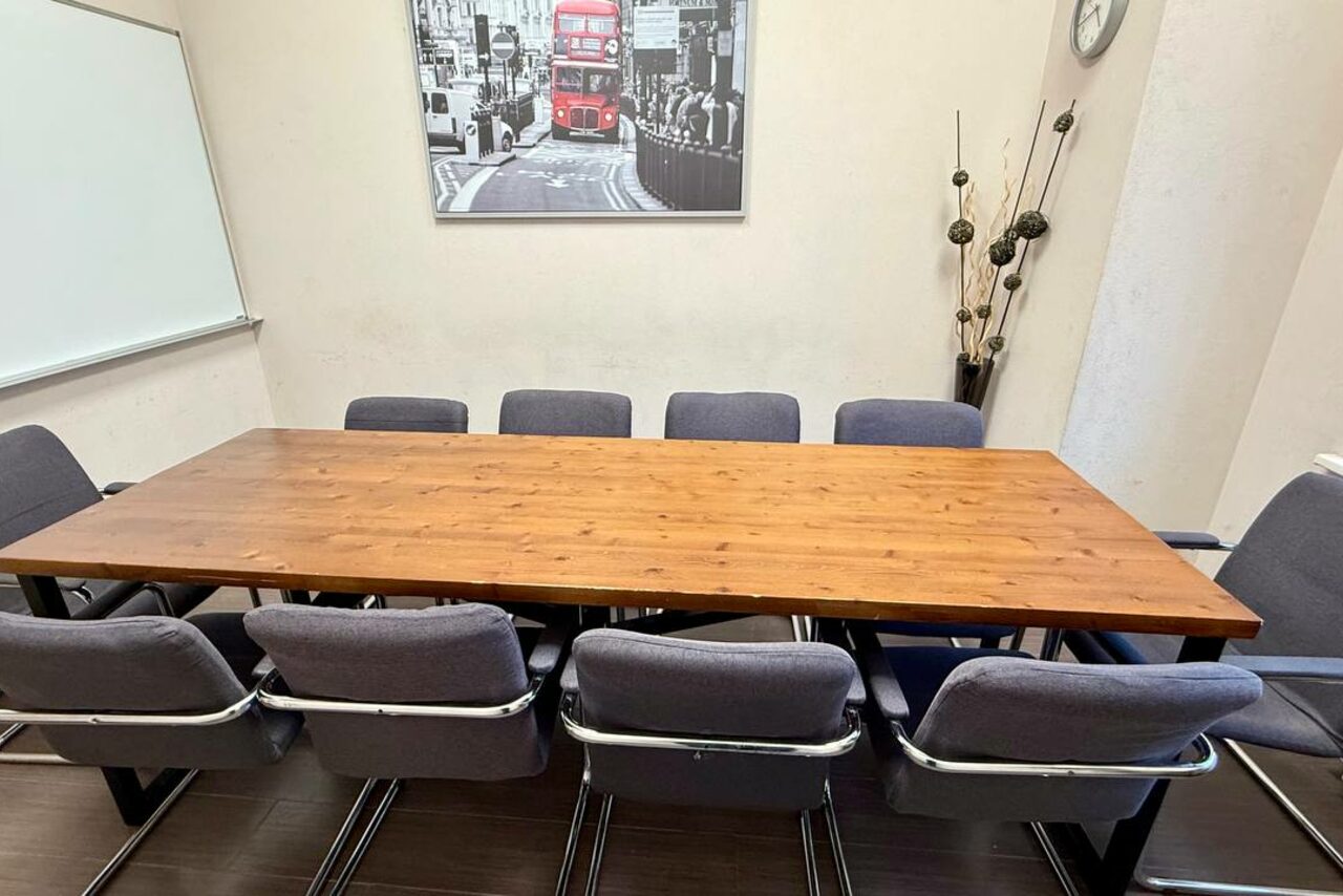 Арендовать Переговорная комната в центре Москвы