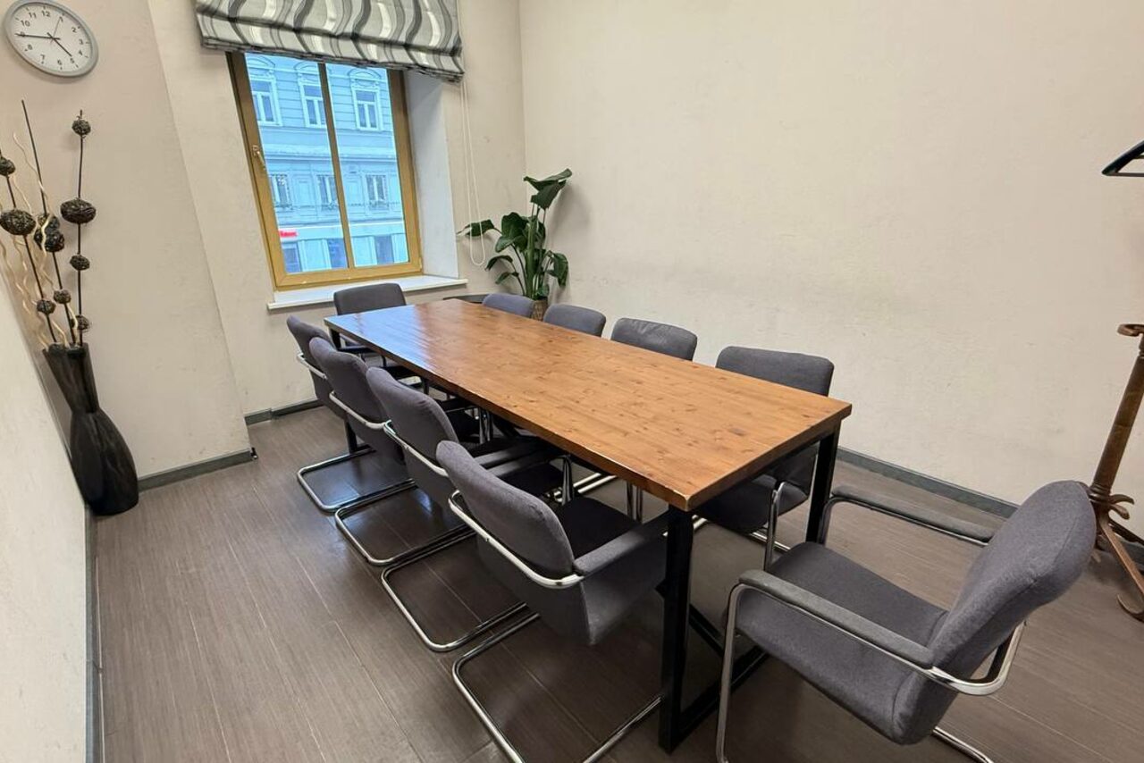 Арендовать Переговорная комната в центре Москвы