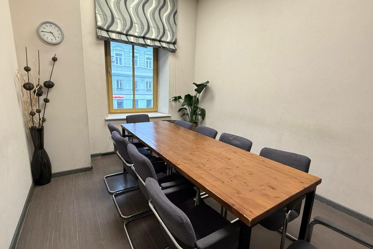 Арендовать Переговорная комната в центре Москвы