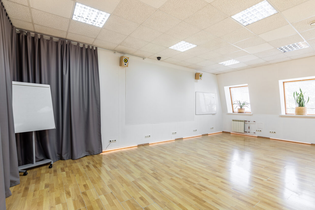 Арендовать Конференц-зал