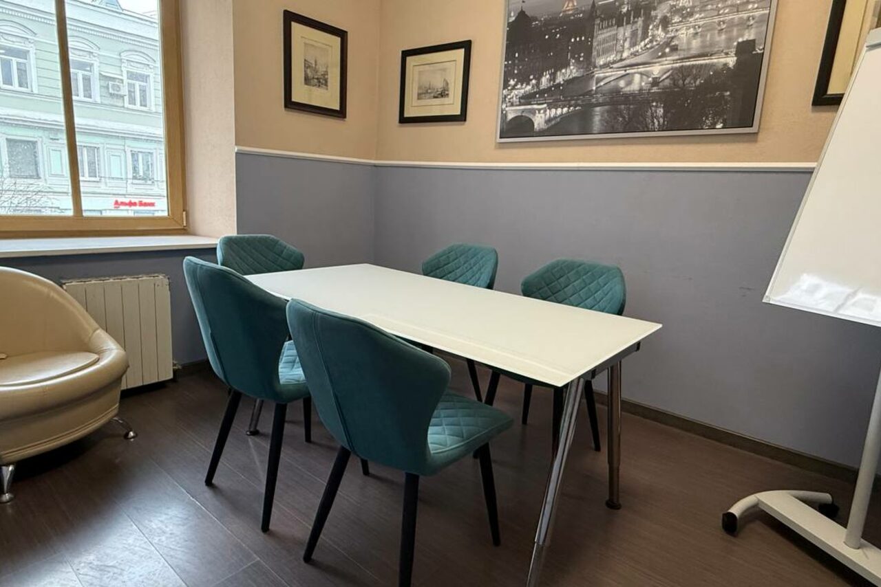 Арендовать Переговорная комната