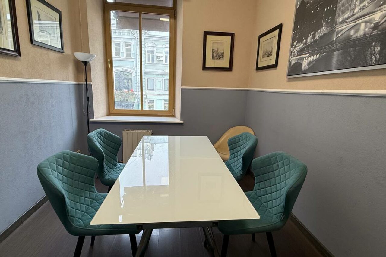 Арендовать Переговорная комната