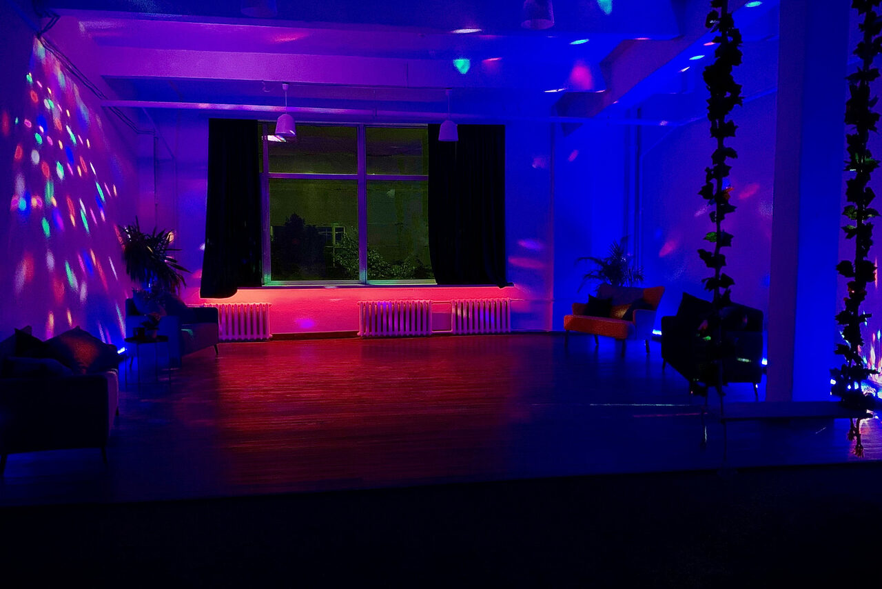 Арендовать Лофт Lirika Авангардный лофт для вечеринок