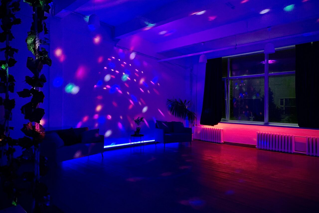 Арендовать Лофт Lirika Авангардный лофт для вечеринок