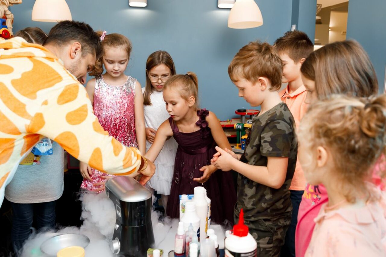 Арендовать НеВзрослые. Стильное семейное пространство