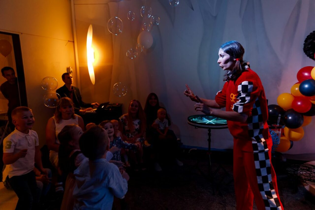 Арендовать НеВзрослые. Стильное семейное пространство