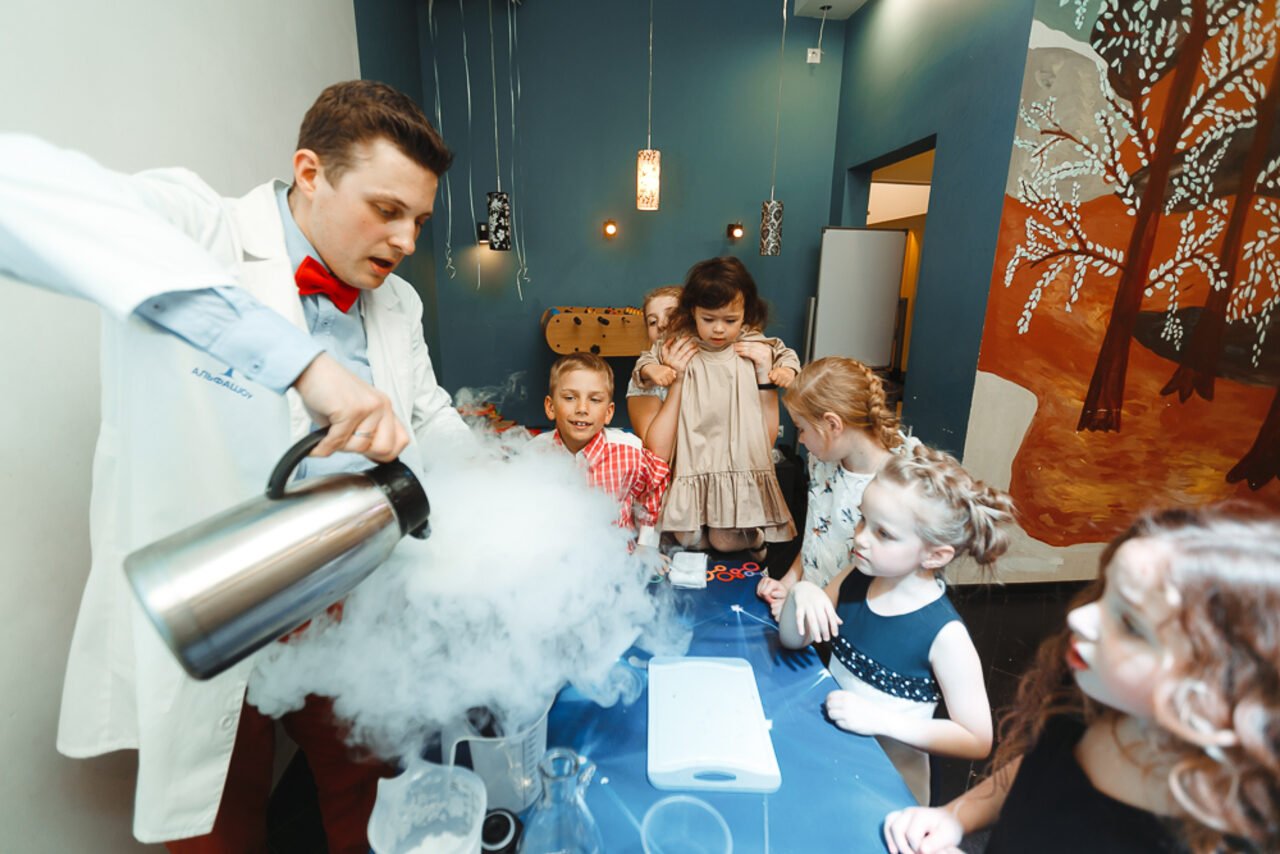 Арендовать НеВзрослые. Стильное семейное пространство