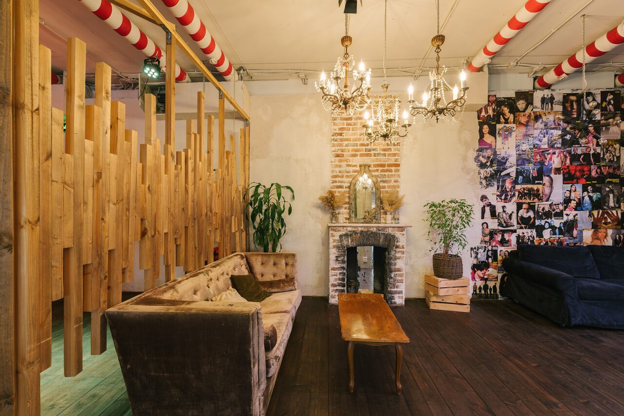 Арендовать Multiroom. Лофт-студия 