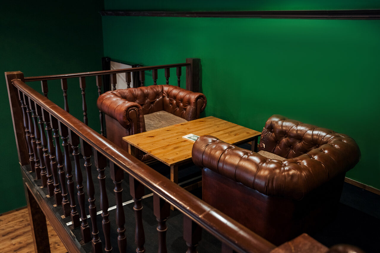 Арендовать Двухэтажный зал в английском стиле