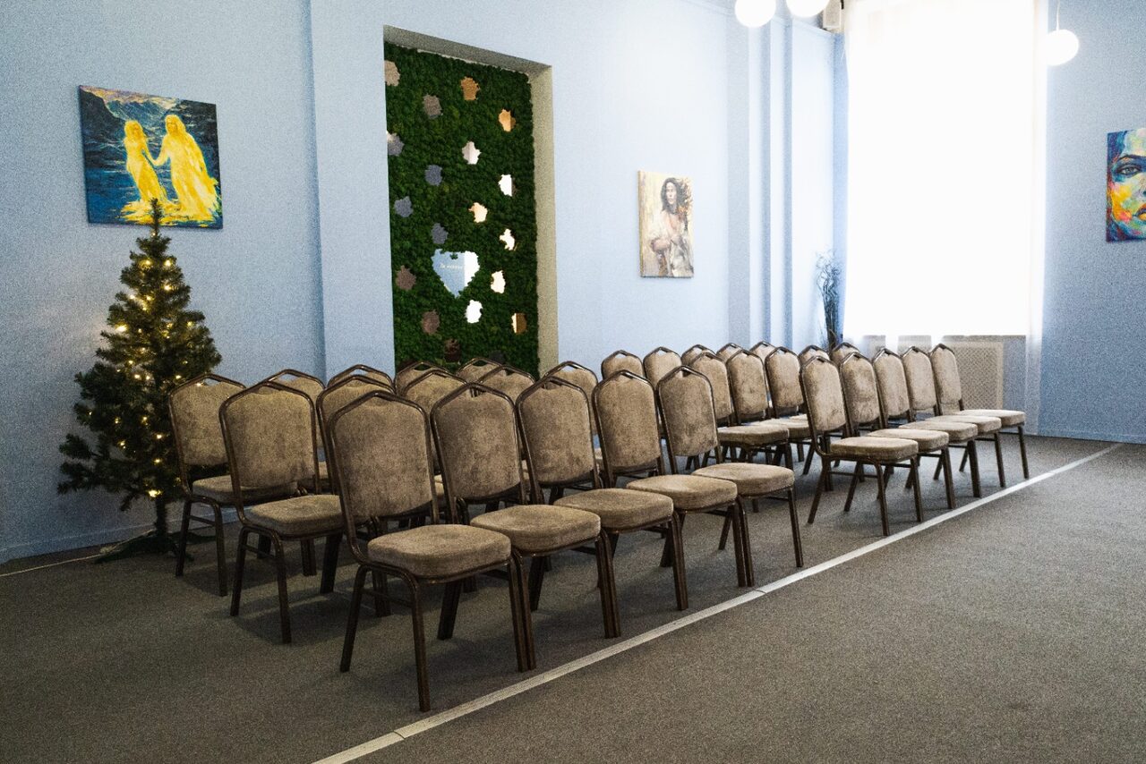 Арендовать Bright room for various events in the historic center 