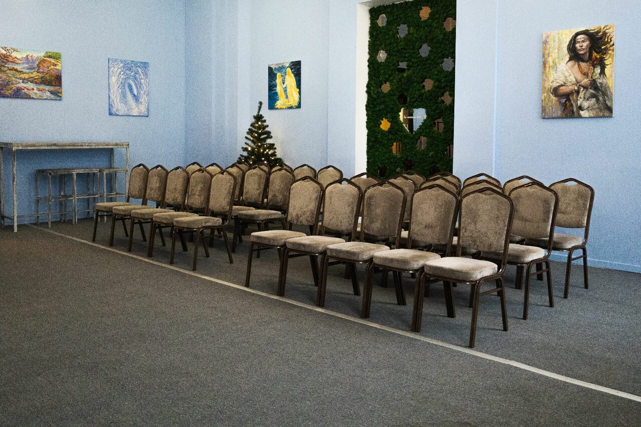 Арендовать Bright room for various events in the historic center 