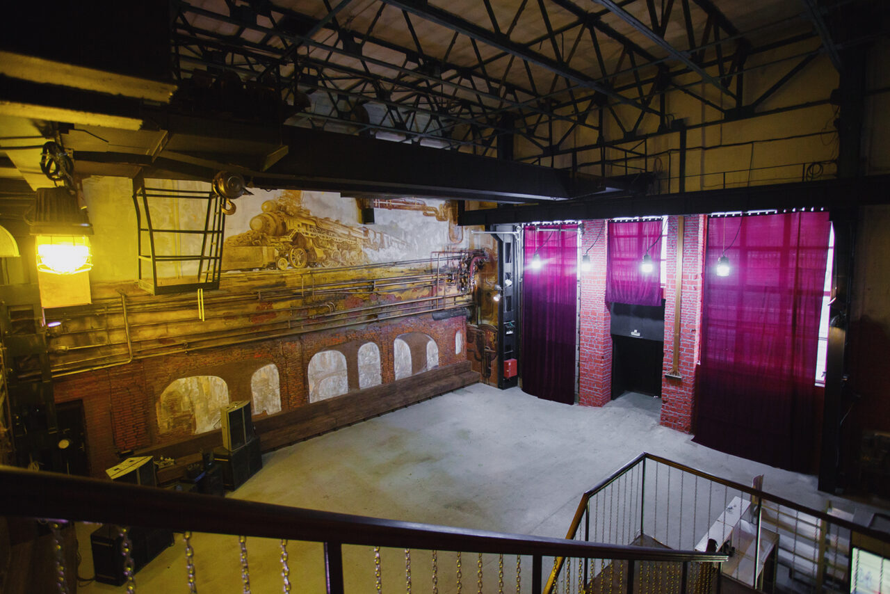 Арендовать Лофт из трех изолированных помещений