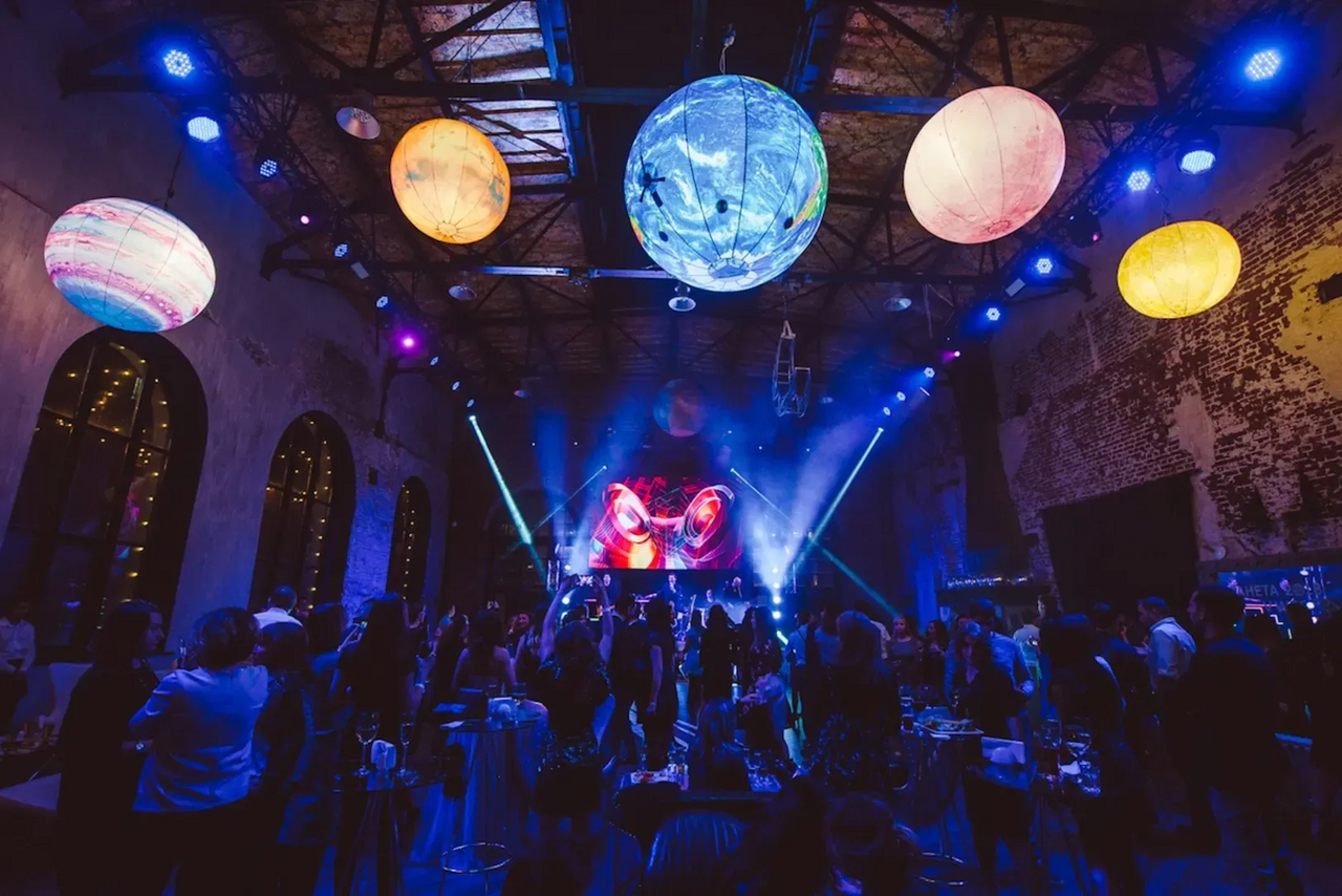 Арендовать LOFT HALL Зал ROCKEFELLER'S HALL на Автозаводской