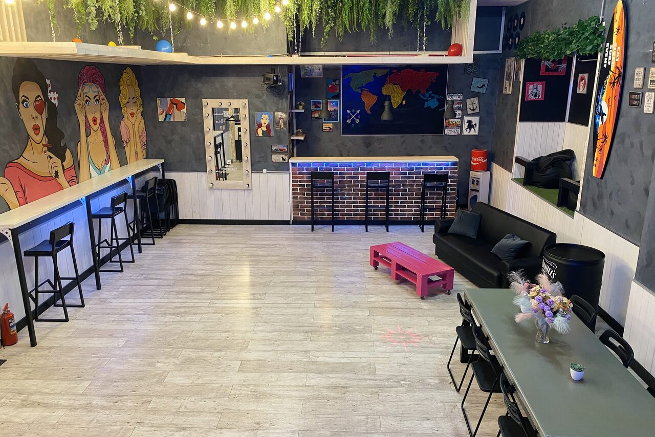 Арендовать Уютный лофт в строгих тонах