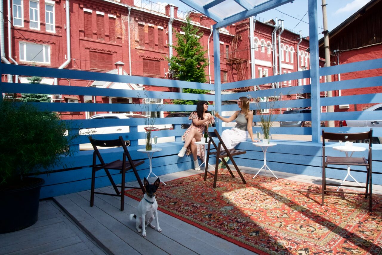 Арендовать Loft with a bar and a separate entrance