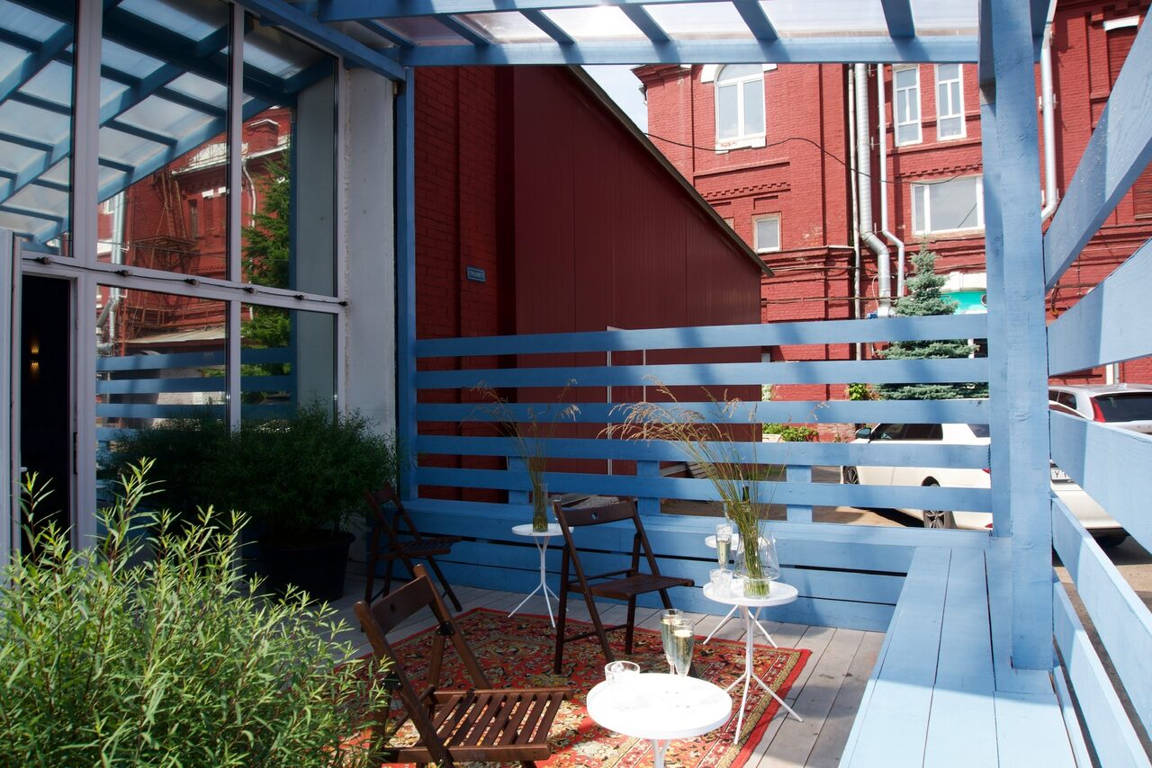 Арендовать Loft with a bar and a separate entrance