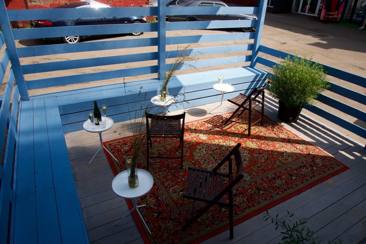 Арендовать Loft with a bar and a separate entrance