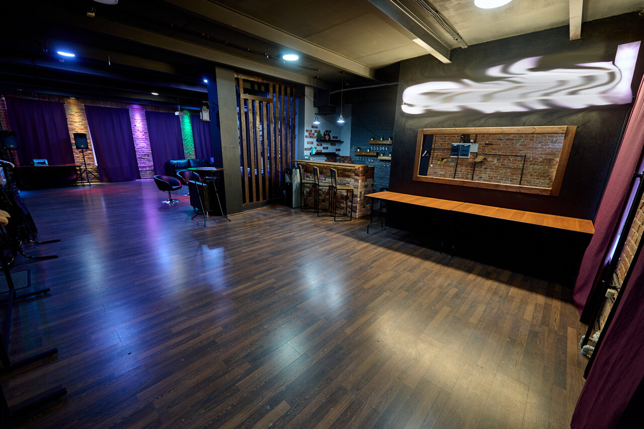 Арендовать Стильное лофт-пространство