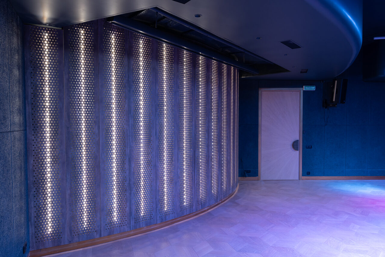 Арендовать Неоновое арт-пространство