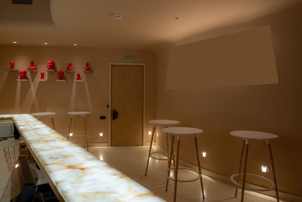 Арендовать Неоновое арт-пространство