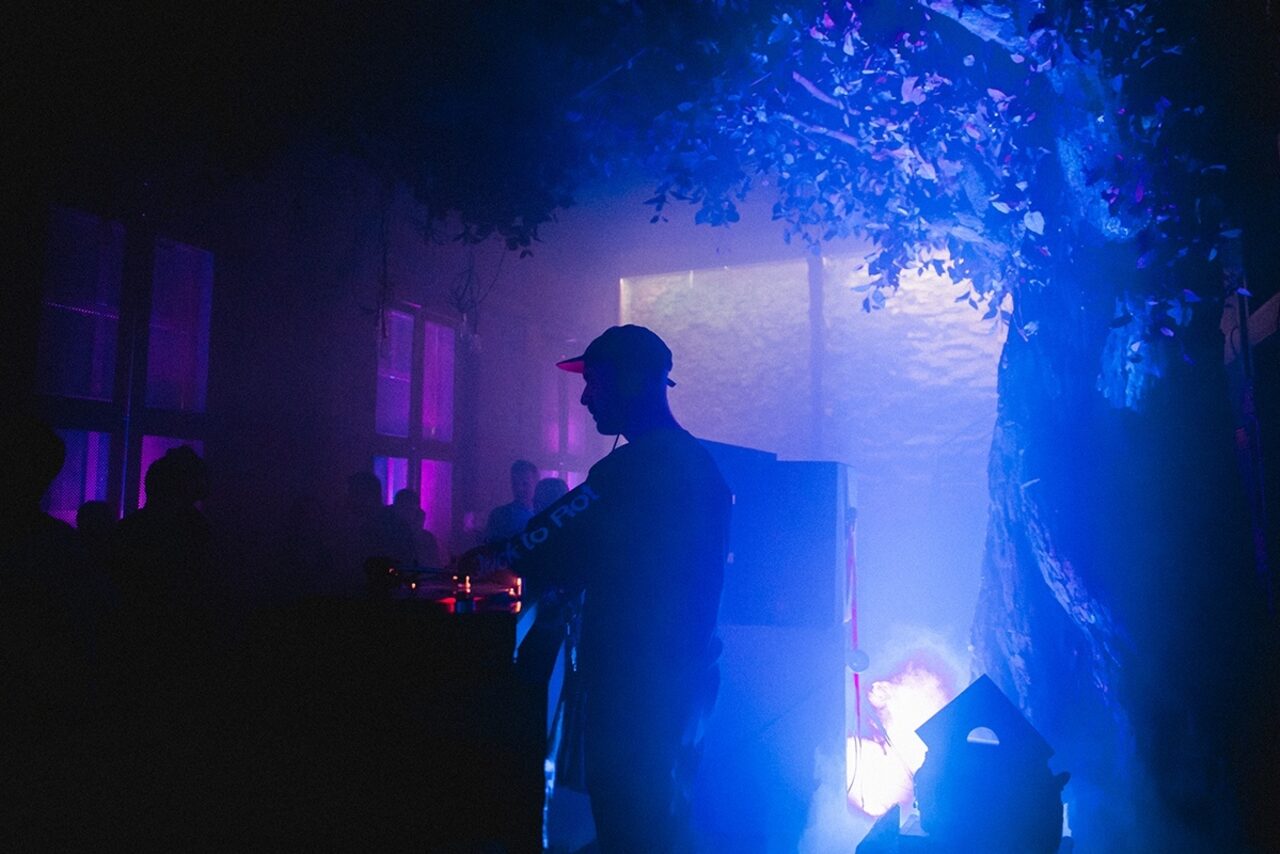 Арендовать Полигон. Эко-лофт Атмосферное лофт-пространство