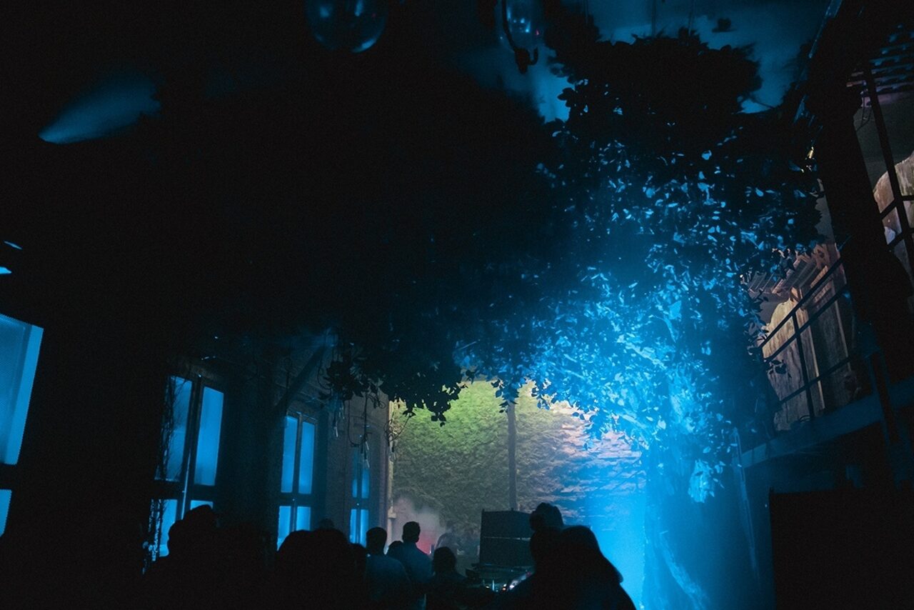 Арендовать Полигон. Эко-лофт Атмосферное лофт-пространство