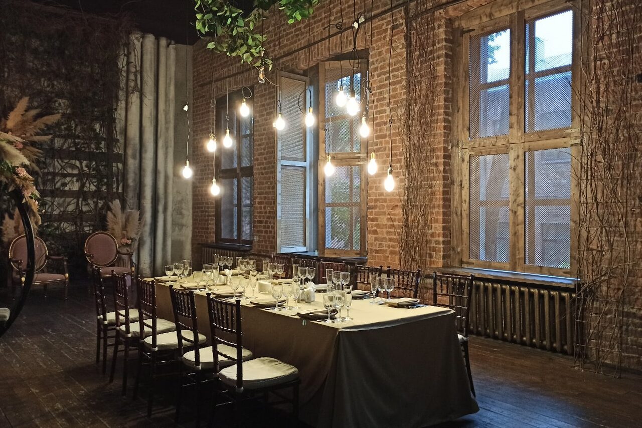 Арендовать Полигон. Эко-лофт Атмосферное лофт-пространство