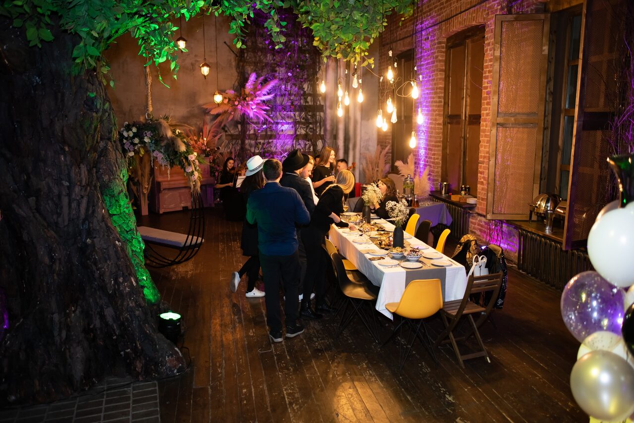 Арендовать Полигон. Эко-лофт Атмосферное лофт-пространство