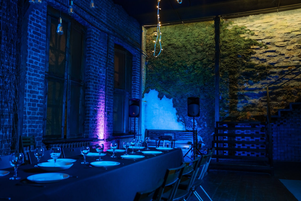 Арендовать Полигон. Эко-лофт Атмосферное лофт-пространство