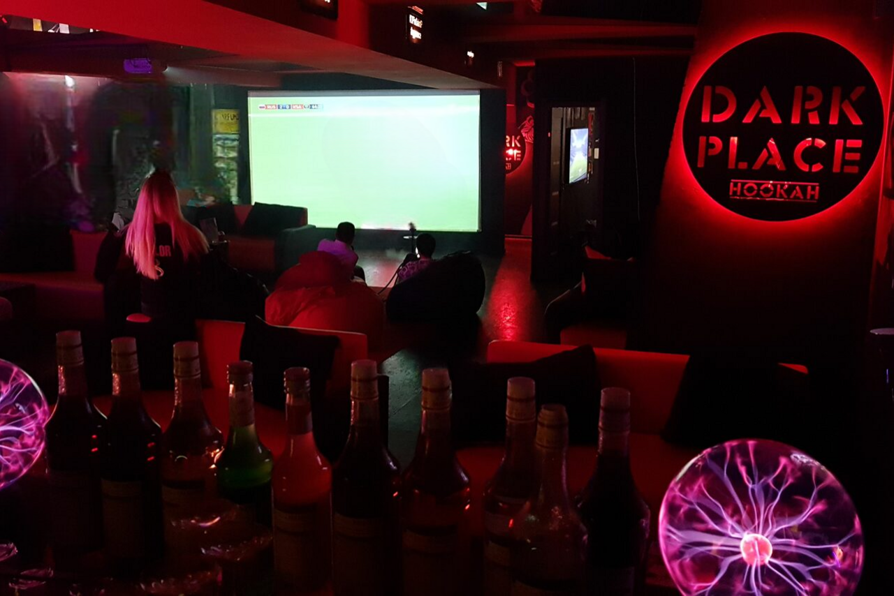 Арендовать Креативное пространство Dark Place Hookah 