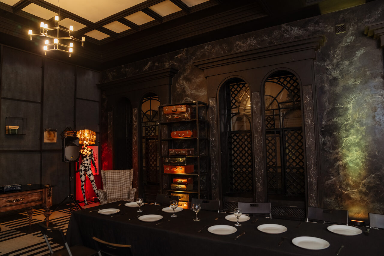 Арендовать Полигон. Чёрная классика  Изысканный зал