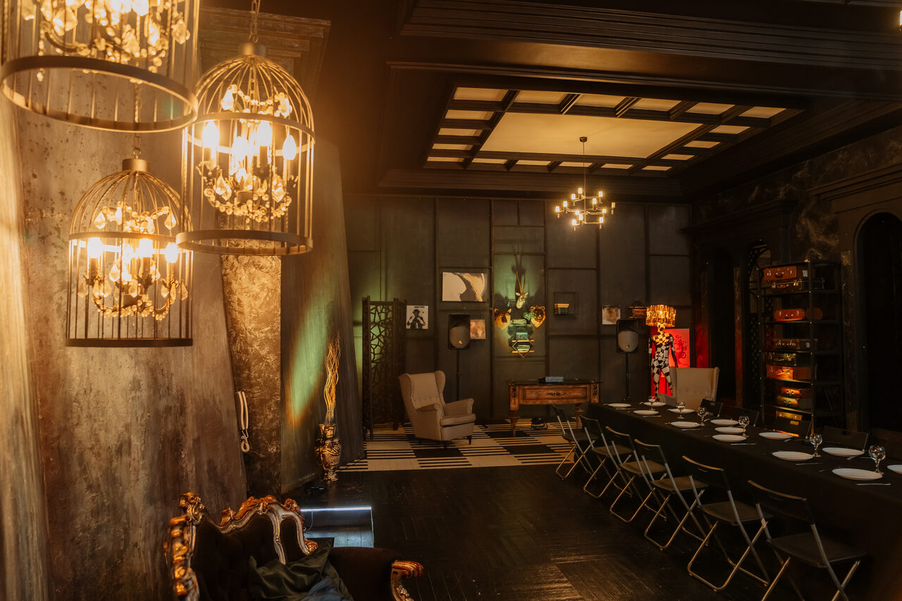 Арендовать Полигон. Чёрная классика  Изысканный зал