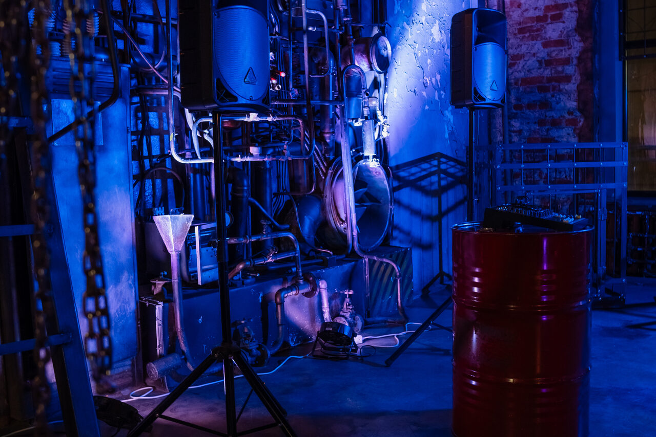 Арендовать Полигон. Фабрика Зал в стиле стимпанк