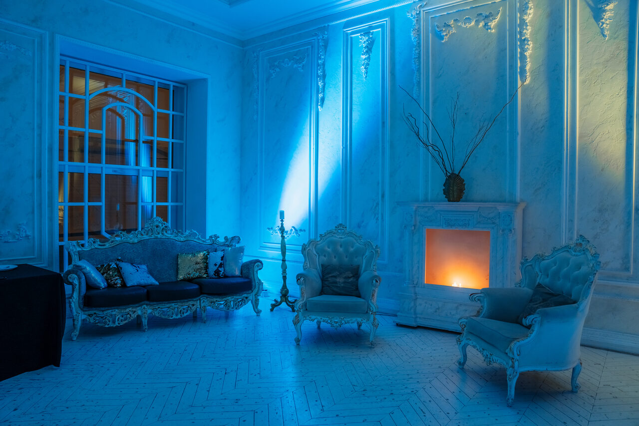 Арендовать Loft in classic style