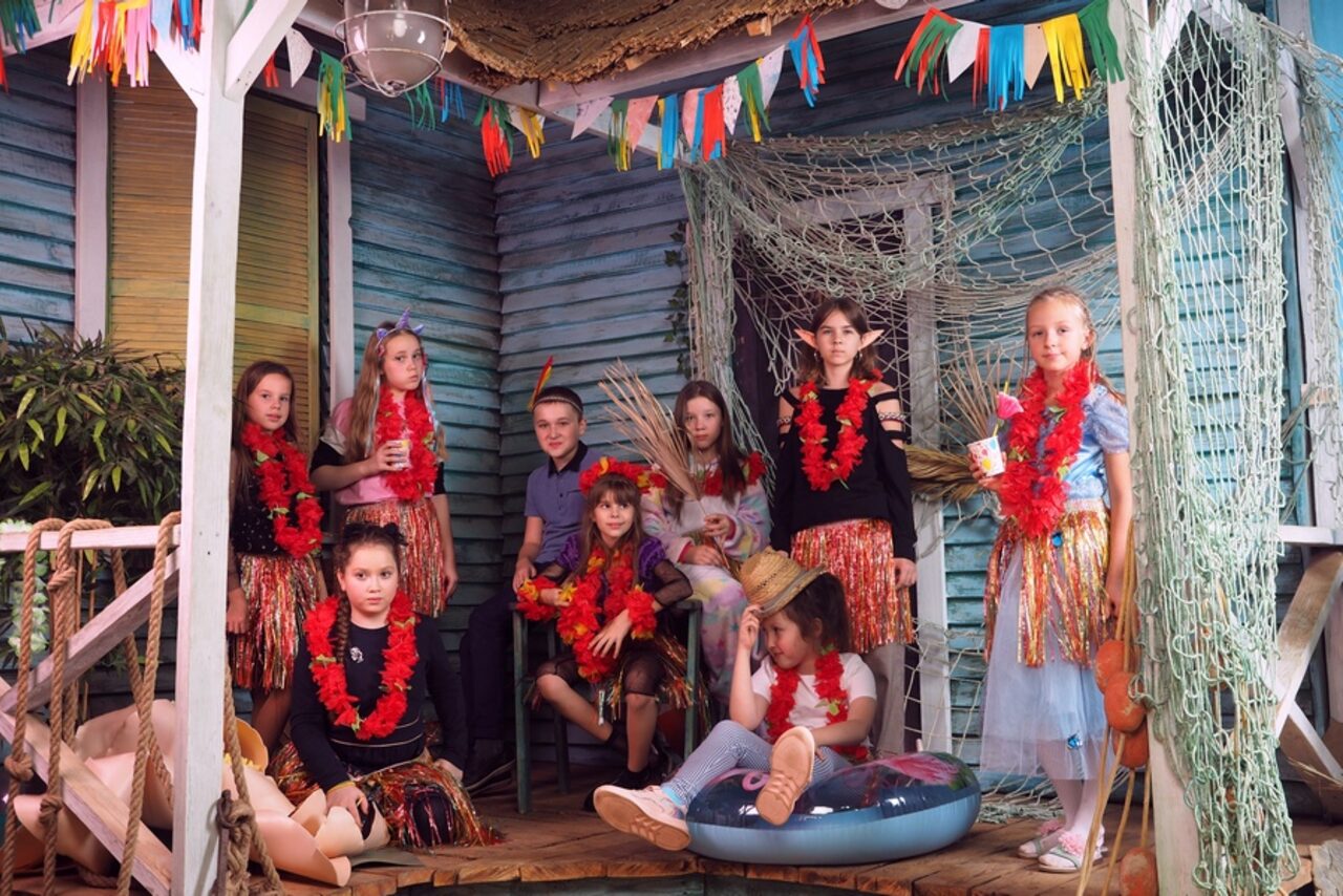 Арендовать Graf-Studio. Студия с морским песком и водопадом