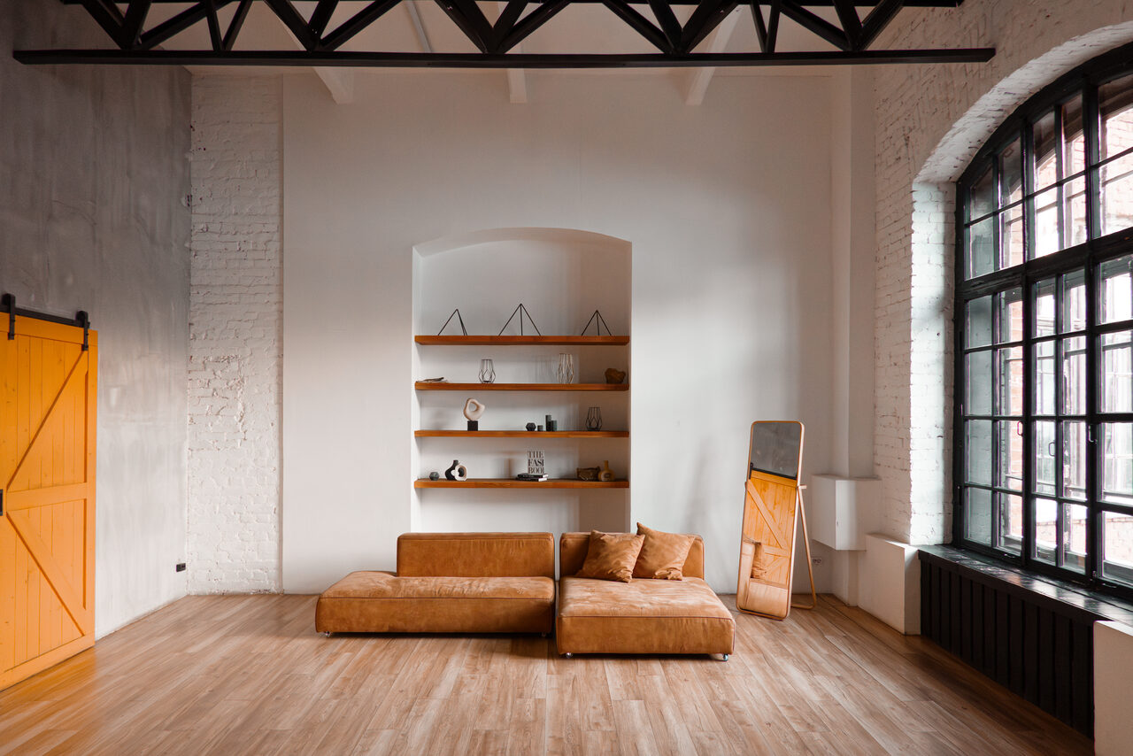 Арендовать Modern room in a loft style