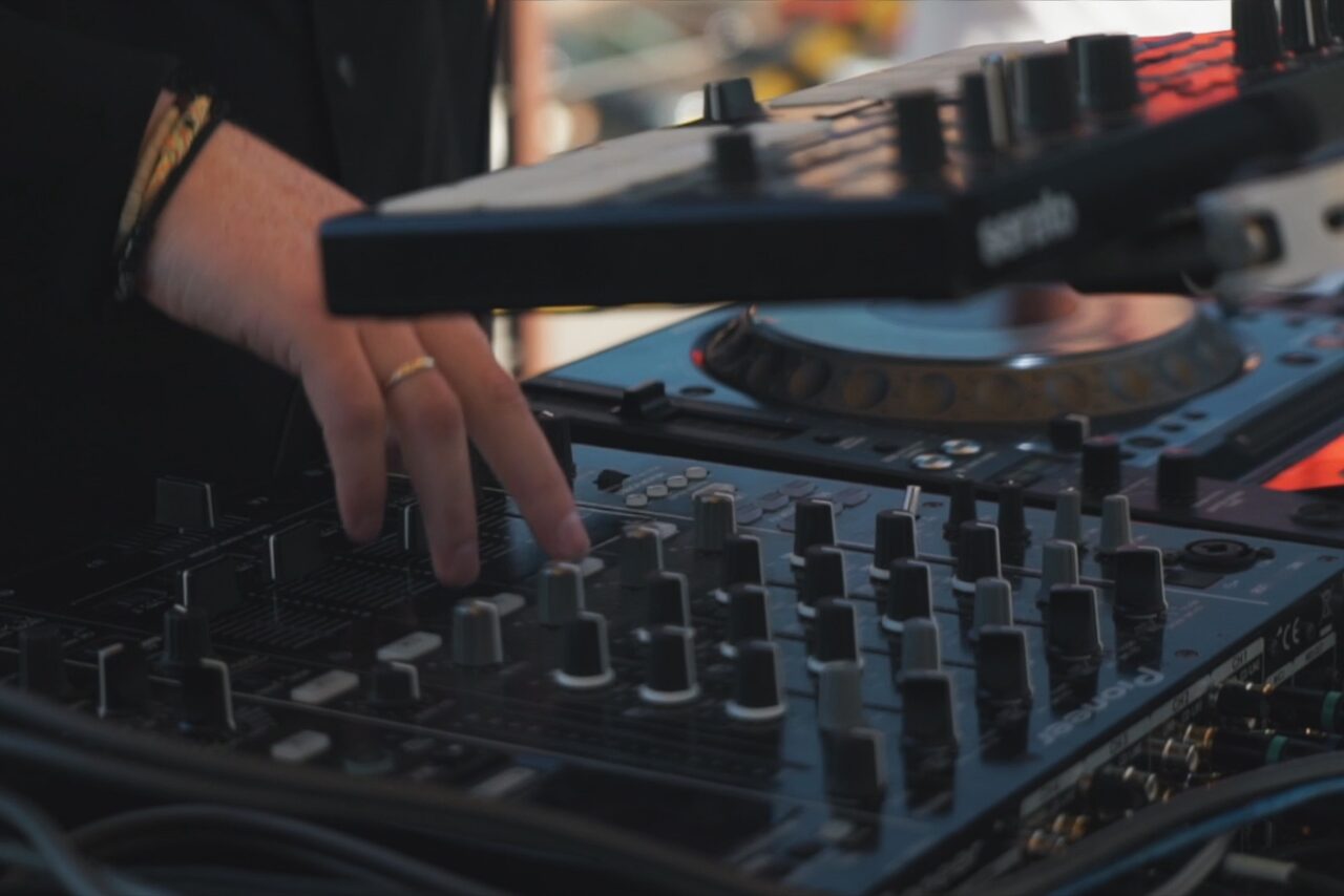 Арендовать Крыша с шатром для мероприятий любого формата